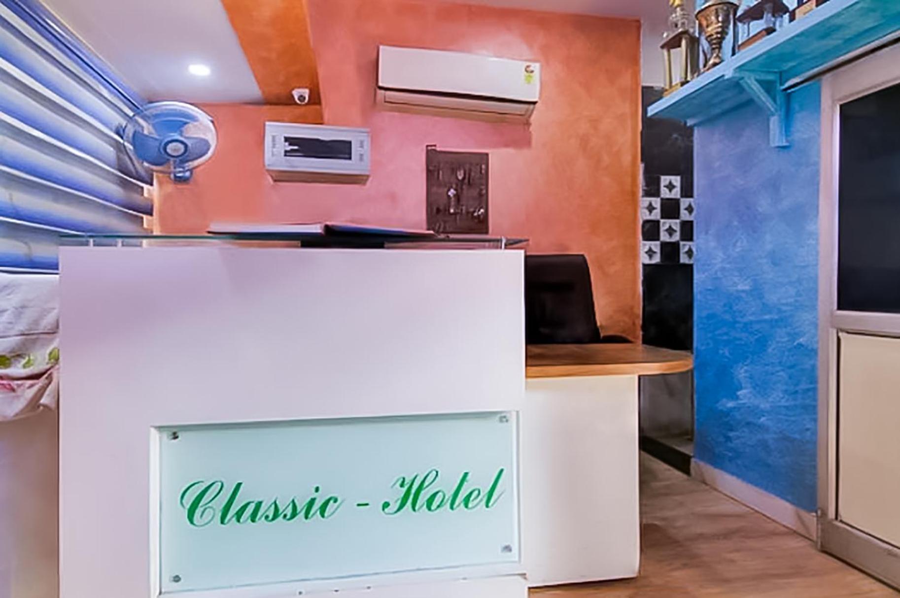 Hotel Classical Opposite Nizamuddin Railway Station Νέο Δελχί Εξωτερικό φωτογραφία